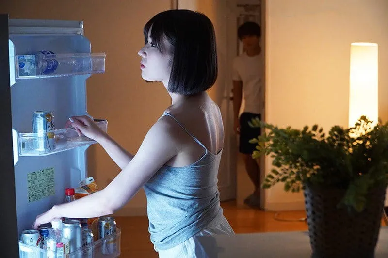 Chị cô vợ cãi nhau với chồng đến nhà cô bạn gái ở rồi địt luôn chồng em gái